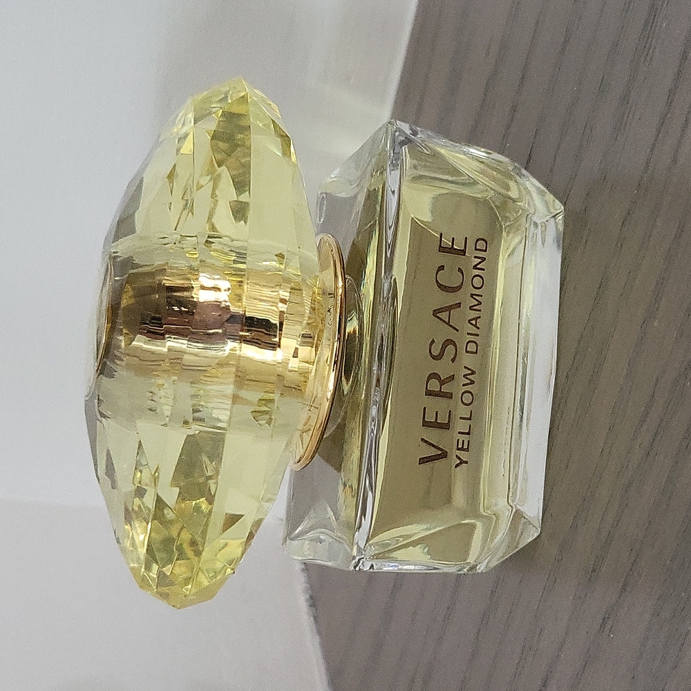 Versace Yellow Diamond Perfume 1.7 oz